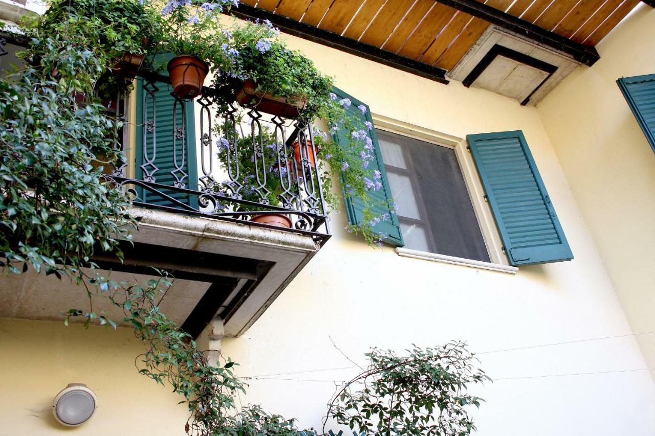 B&B Casa Dei Poeti Μάντοβα Εξωτερικό φωτογραφία
